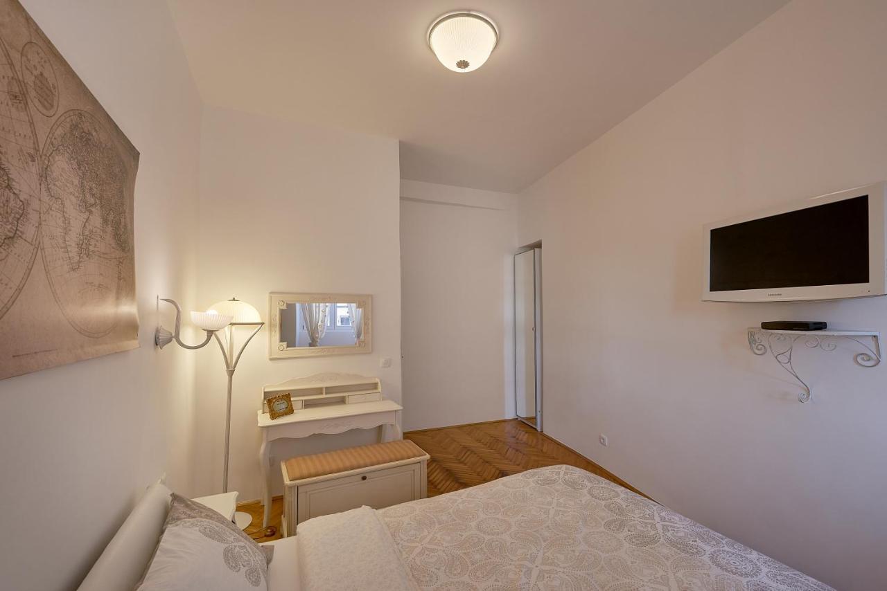 Perfetto Perasto Residence Luaran gambar