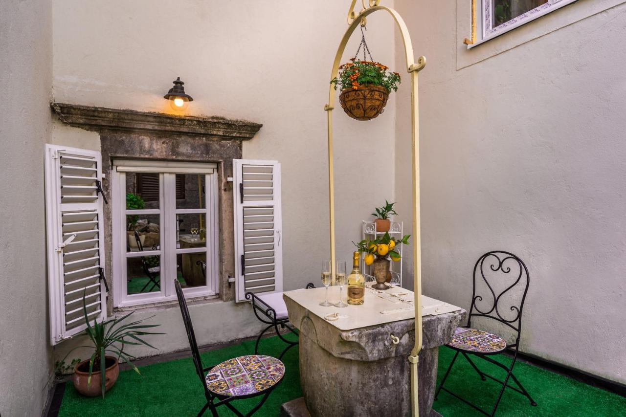 Perfetto Perasto Residence Luaran gambar